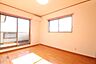 洋室：子供部屋は約6帖