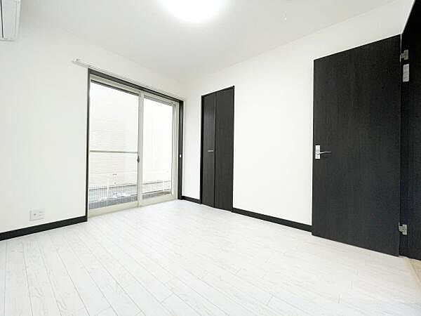 洋室を拡大表示