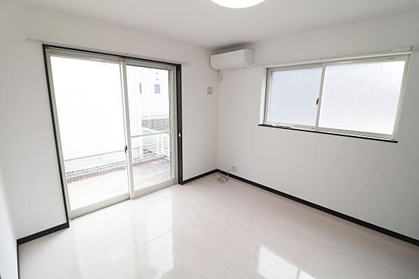 洋室を拡大表示