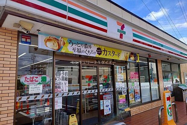 セブンイレブン葛飾鎌倉2丁目店まで70m、酒・タバコ・銀行ATM・ヤマト運輸の宅急便