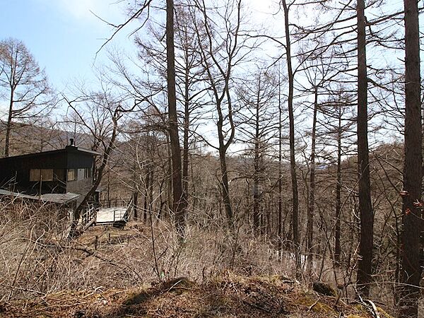 近隣にも素敵なお建物がございます。