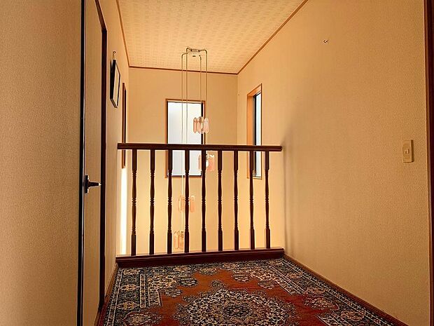 「二階廊下」■ゆったりとした二階の廊下は余裕のある広さです！