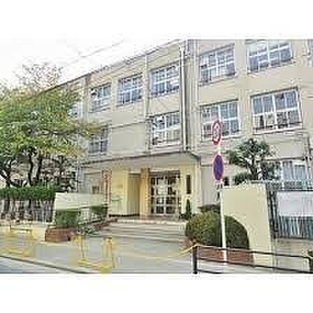 大阪市立成育小学校まで488m