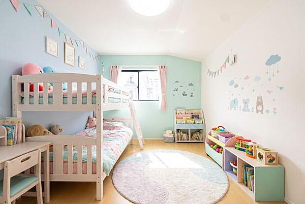「自分の部屋ができた!」そんなお子様の喜ぶ顔が目に浮かぶようです。(本画像はCGにて家具を配置しております。実際に家具はおかれておりません。)