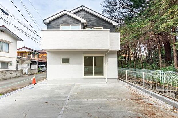 マイホームの喜びを感じる陽当たりの良さ・開放感徐々に家に近づくにつれ「マイホーム」に帰る喜びが増す。所有する喜びを最大に感じる邸宅。