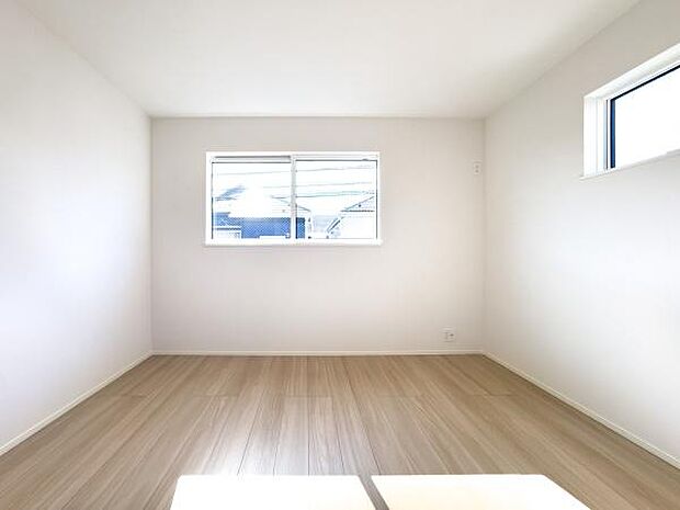 家族みんなに自分のお部屋を。どの部屋も明るい光が差し込む快適な空間です。