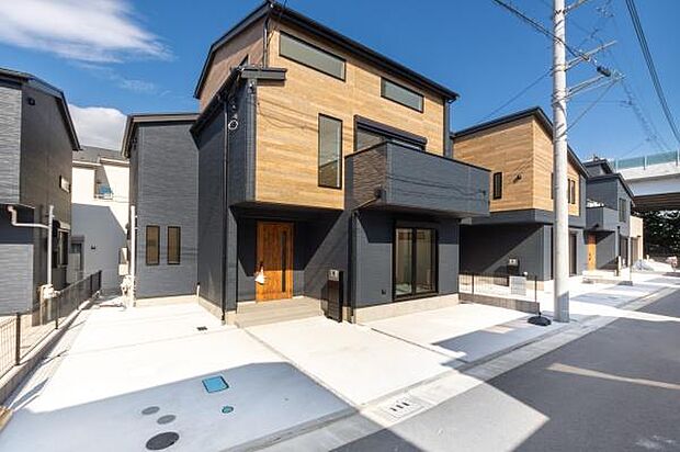 開放感+日当たりの良さ家に入らなくても分かる日当たりの良さ。開放感の良さ。碧空も清々しく心地の良い住まい。住みたくなる家。暮らしたい町。※2号棟