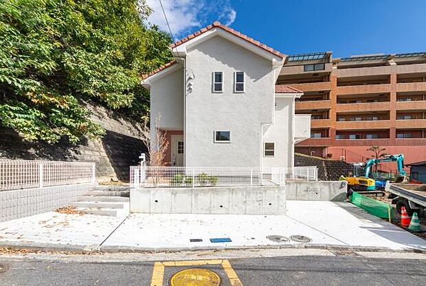 「威風堂々とした素敵な佇まい」どの角度から眺めても、所有感が満たされる理想的で素敵な住まい一生ものだから「パッと見」こそが全て「第一印象で決まる」素敵なマイホーム