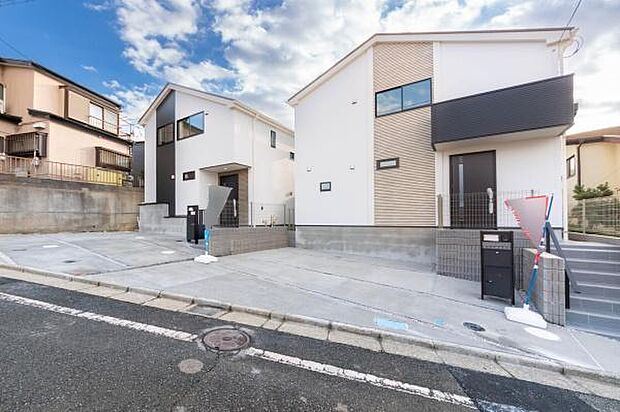 「威風堂々とした素敵な佇まい」どの角度から眺めても、所有感が満たされる理想的で素敵な住まい一生ものだから「パッと見」こそが全て「第一印象で決まる」素敵なマイホーム。