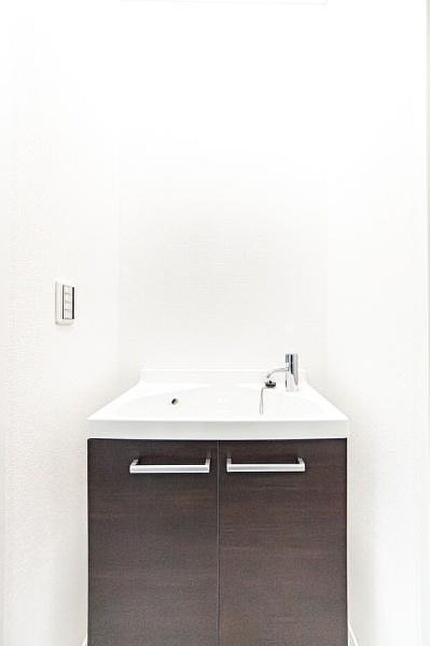 「1階手洗い場」家族の忙しい時間帯には特に重宝する。いつも清潔に、快適な住み心地を。