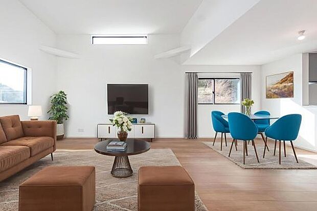 お料理中も家族の会話が弾む対面キッチン。明るく清潔感のあるリビングは、ゲストを招きたくなるような、自慢したくなる心地よさです。※画像はCGにて家具等を配置しており、実際に家具は置かれておりません