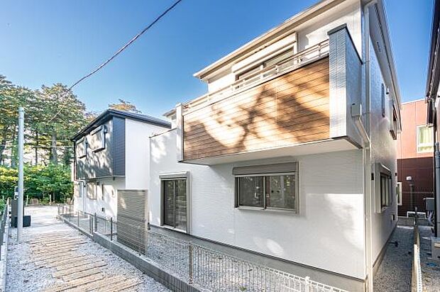 「威風堂々とした素敵な佇まい」どの角度から眺めても、所有感が満たされる理想的で素敵な住まい一生ものだから「パッと見」こそが全て「第一印象で決まる」素敵なマイホーム