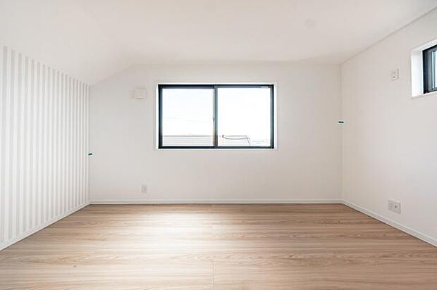 風通しが良く、一年を通して快適に過ごせるお部屋。ご家族のライフスタイルに合わせて、自由にレイアウトできます。