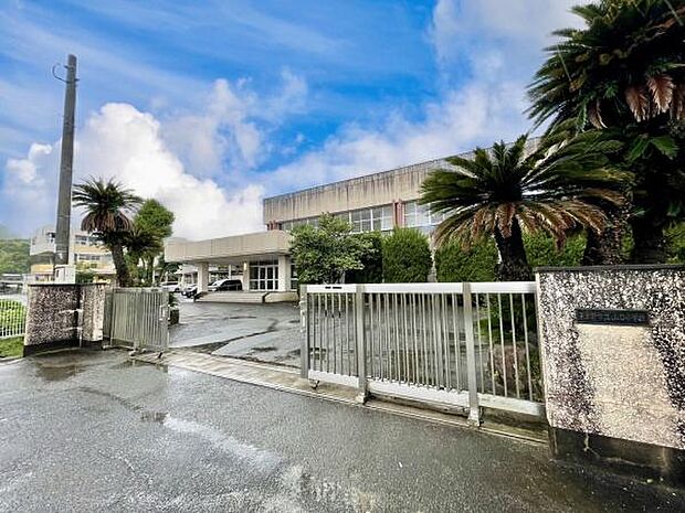 筑紫野市立山口小学校まで1803m