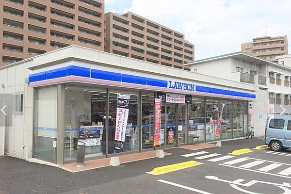 ローソン福岡野多目三丁目店まで857m、LAWSON 　～マチのほっとステーション～