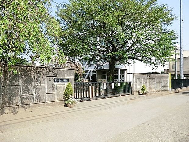 あきる野市立東中学校まで1800m