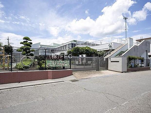 柏保育園まで520m