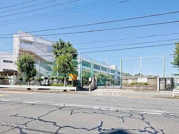 日野市立日野第三小学校まで170m