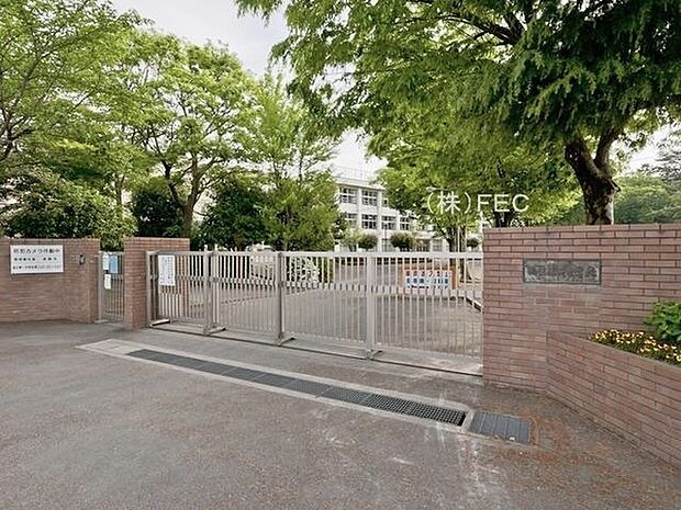 福生市立福生第二中学校まで1146m