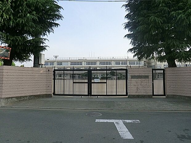 立川市立立川第四中学校まで500m