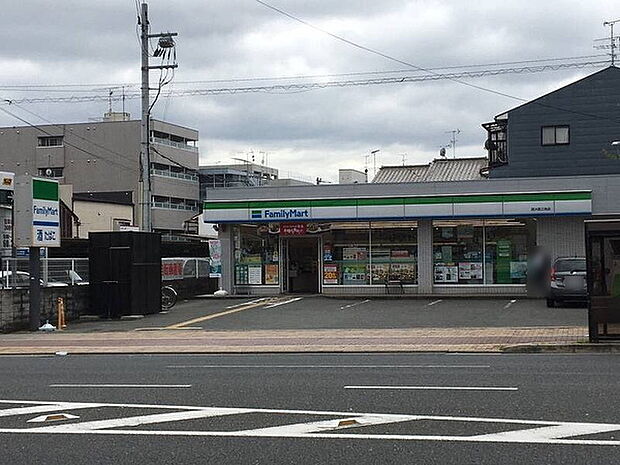 ファミリーマート西大路三条店まで193m