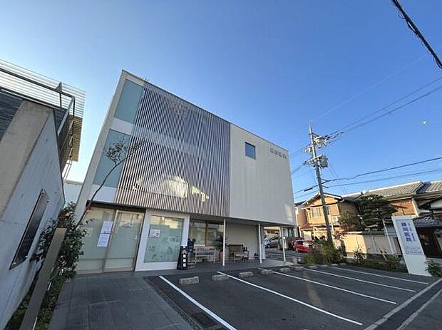 藤岡医院まで372m