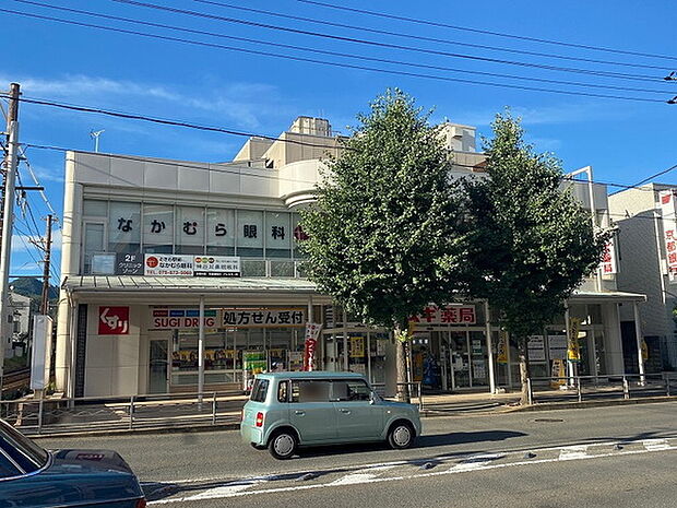 スギ薬局常盤店まで386m