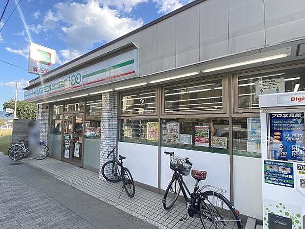 ローソンストア100上賀茂御薗橋店まで261m