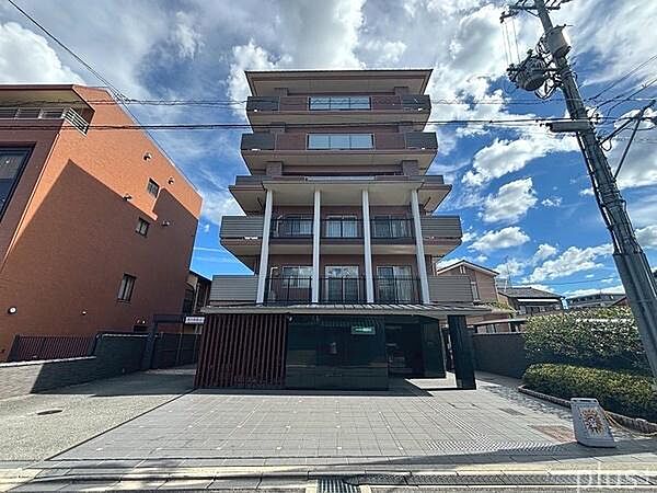 外観：326000233032