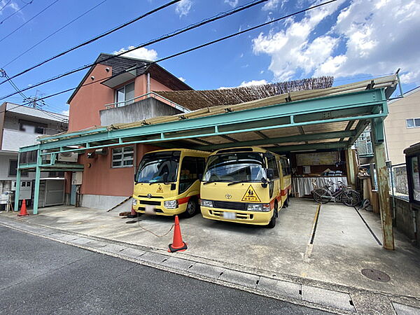 夢窓幼稚園まで758m