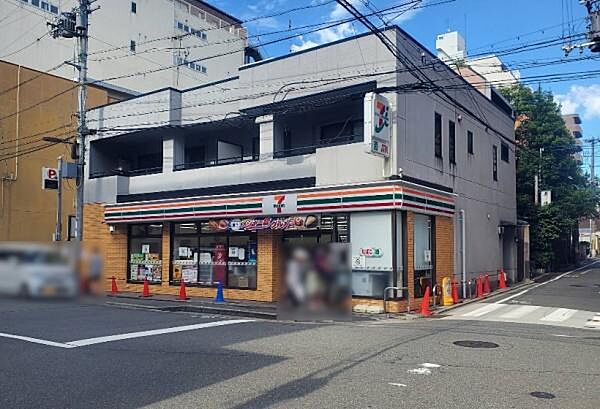セブンイレブン 京都四条西洞院通店まで443m