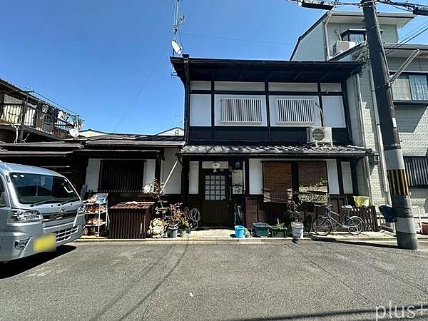 外観：326000243679