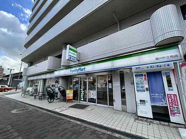 ファミリーマート堀川中立売店まで714m