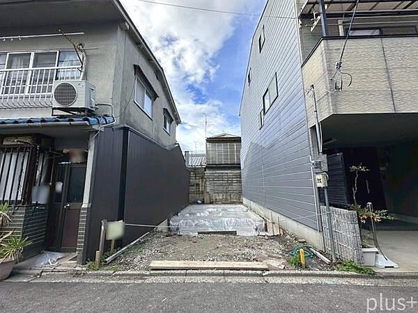 外観：326000247095