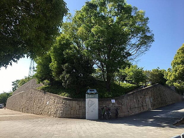 西京極総合運動公園まで725m