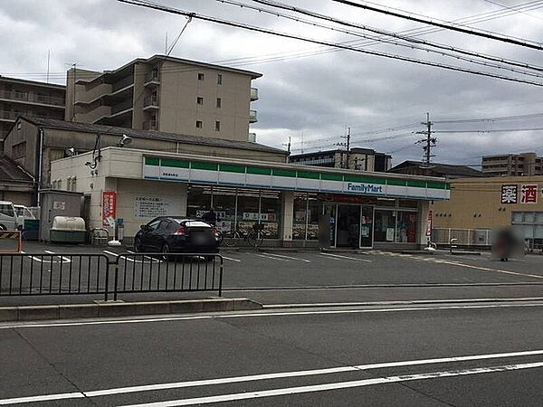 ファミリーマート西院清水町店まで96m