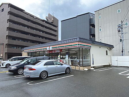 セブンイレブン高辻葛野西通店まで397m