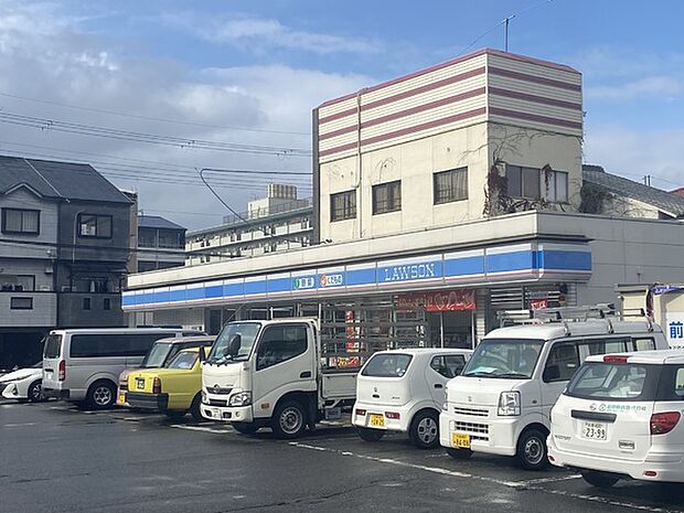 ローソン吉祥院八条通店まで211m