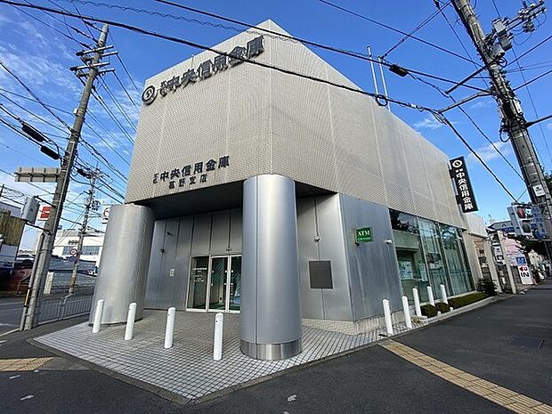 京都中央信用金庫葛野支店まで749m
