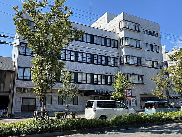 医療法人西大路病院まで387m