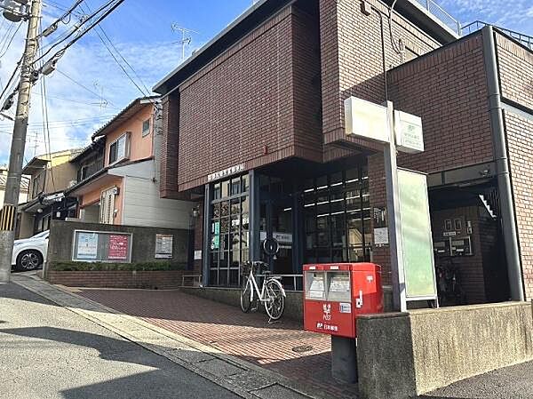 京都太秦朱雀郵便局まで516m
