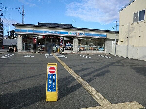 ローソン四条西小路店まで147m