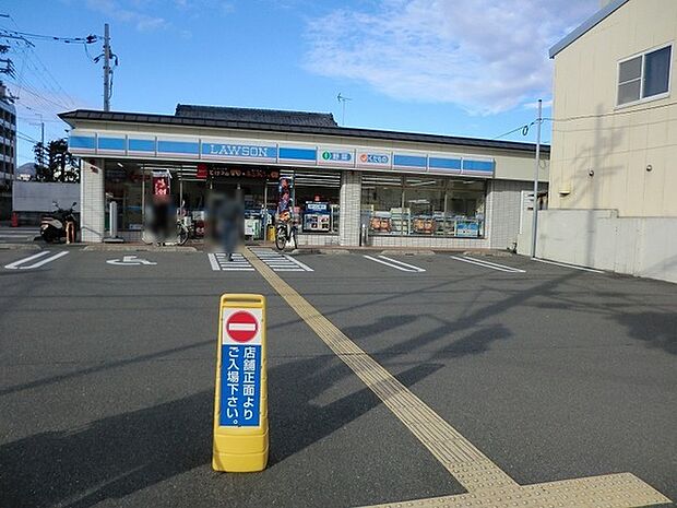 ローソン四条西小路店まで147m