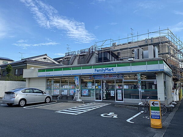 ファミリーマートかどの七条店まで192m