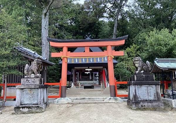 柊野貴船神社まで410m