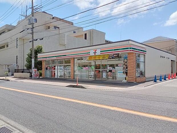 セブンイレブン大和鶴間駅東口店まで38m