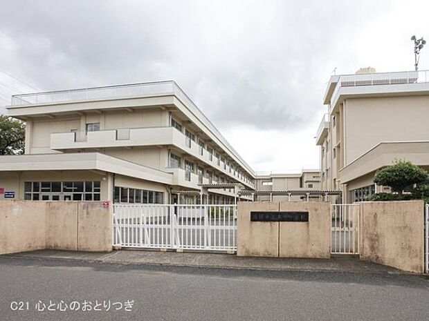 座間市立東原小学校まで550m