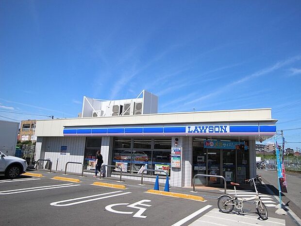 ローソン座間相武台一丁目店まで400m