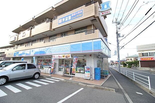 ローソン綾瀬上土棚南店まで354m