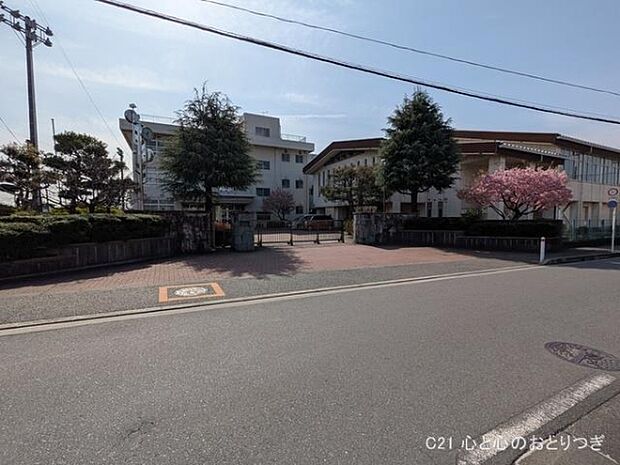 相模原市立田名中学校まで880m